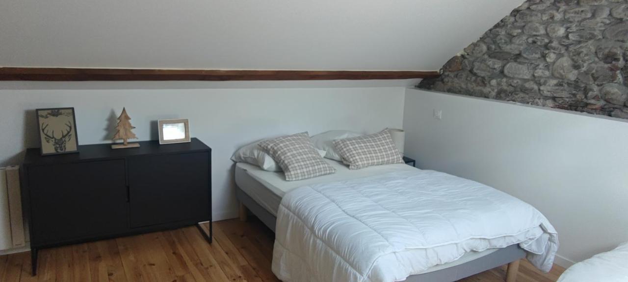 Lodge Loupau Maga Bagneres-de-Luchon Bagian luar foto