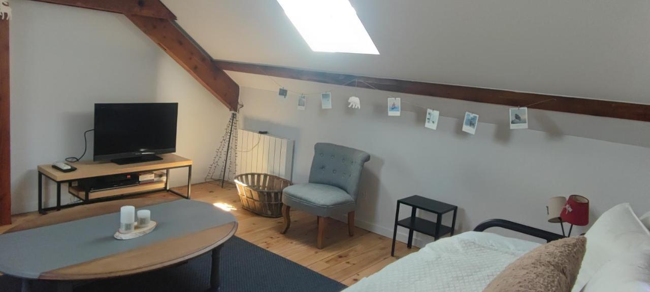 Lodge Loupau Maga Bagneres-de-Luchon Bagian luar foto