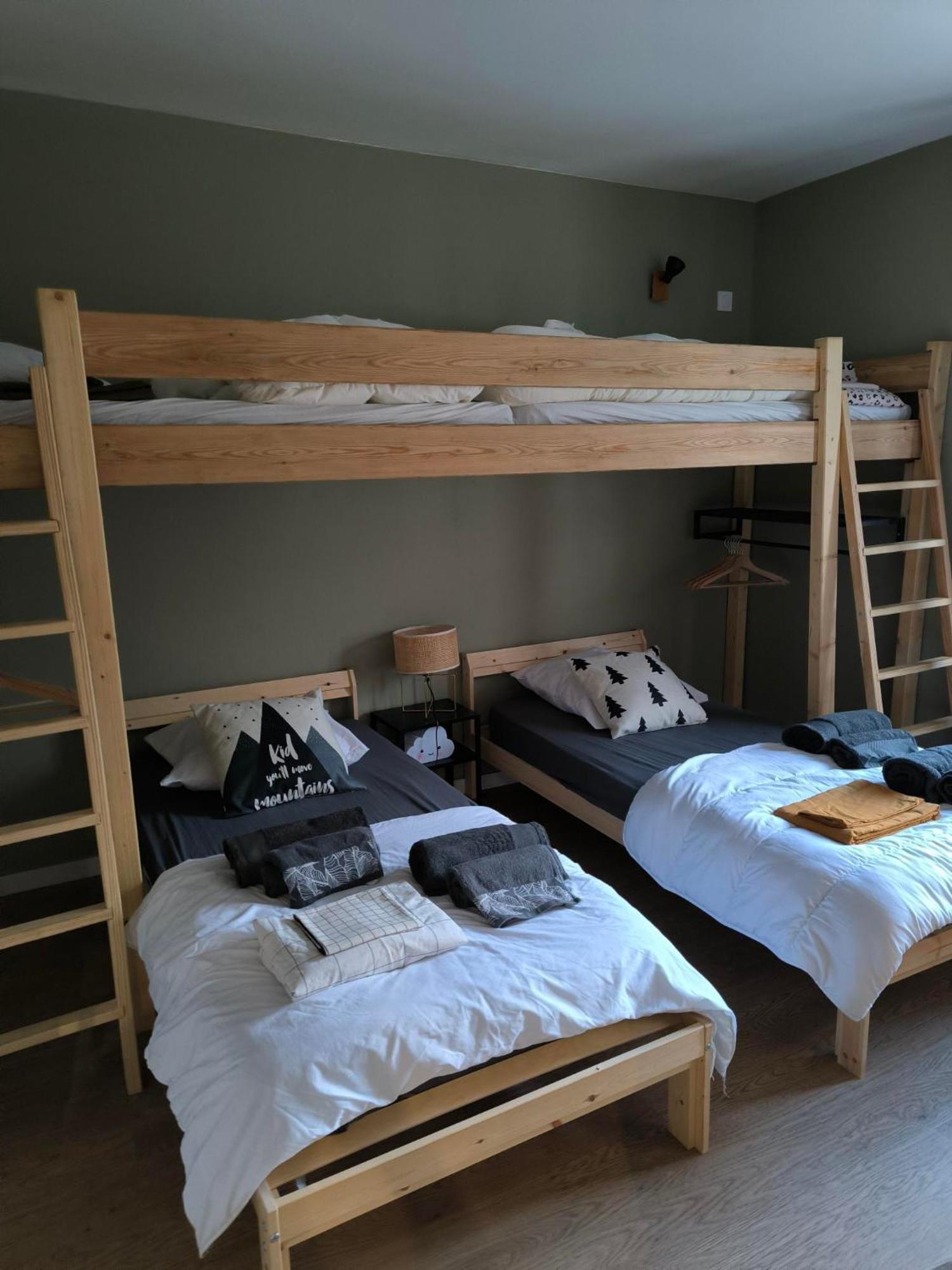 Lodge Loupau Maga Bagneres-de-Luchon Bagian luar foto